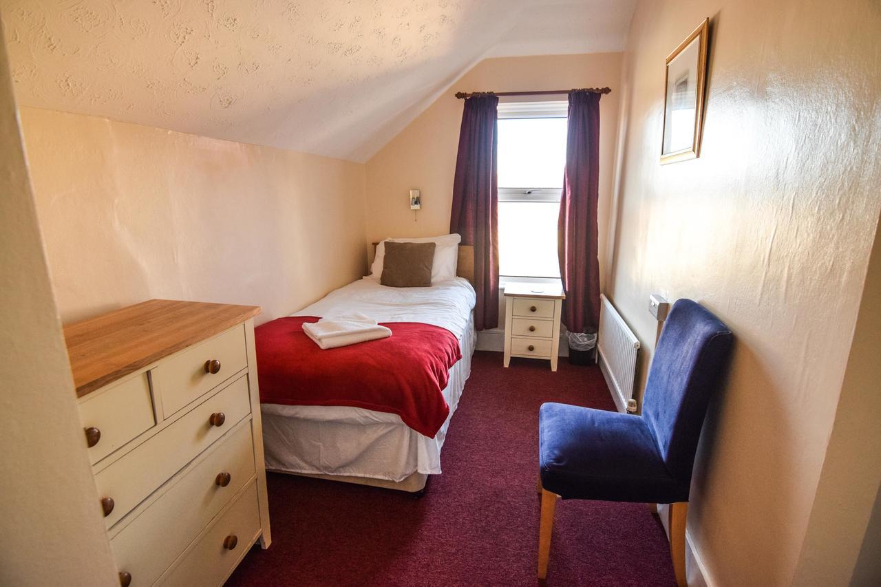 Eastbourne Reymar Bed and Breakfast Exteriör bild